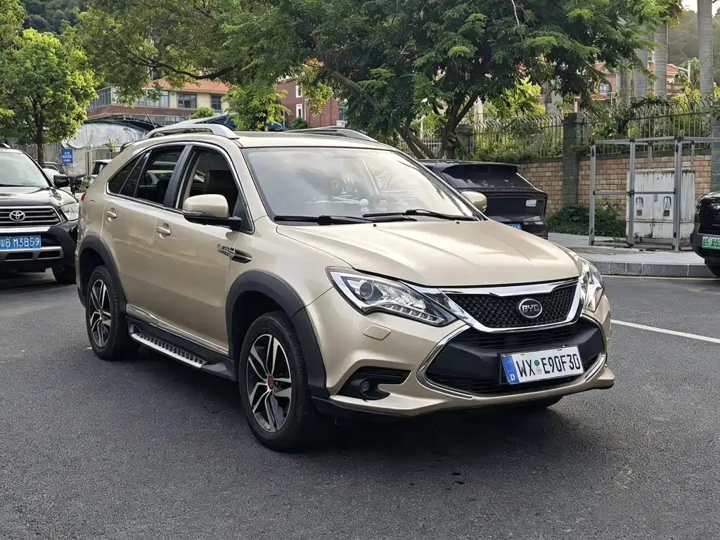 BYD Tang New Energy 2016