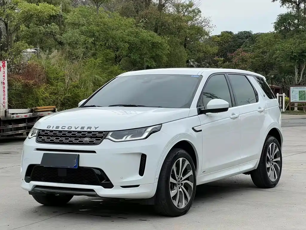 Land Rover Discovery Sport 2021