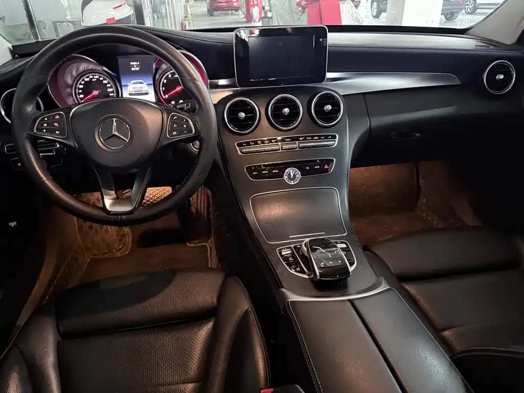 Mercedes-Benz C-Class 2017 — фото 13