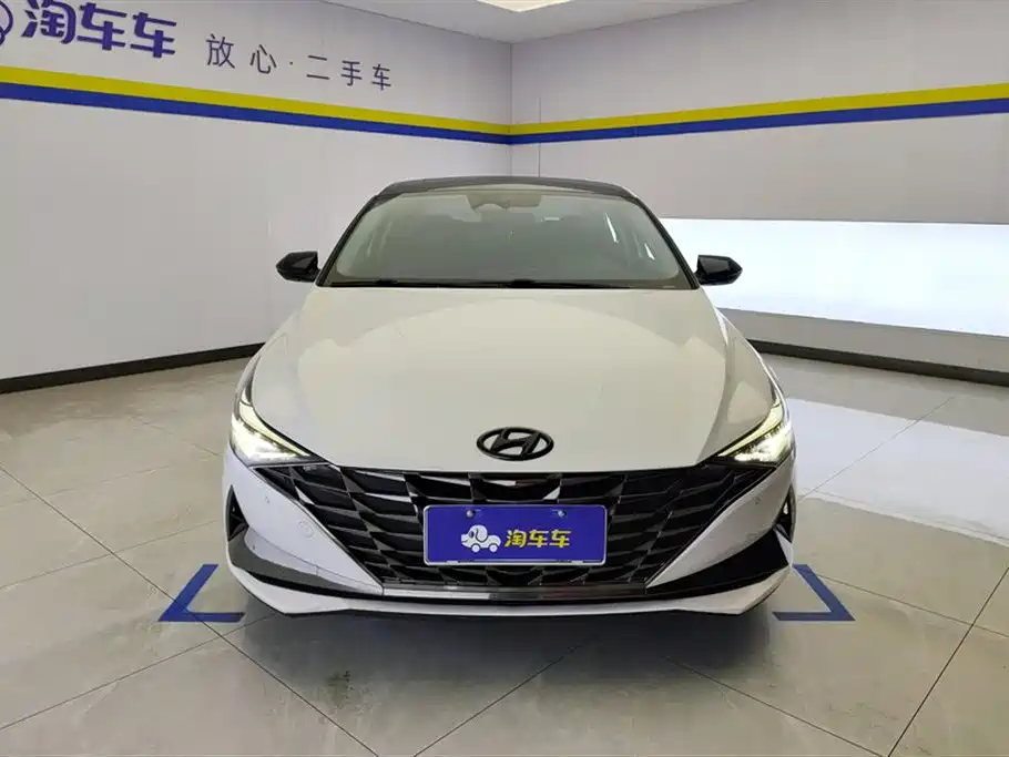 Hyundai Elantra 2022 — фото 2
