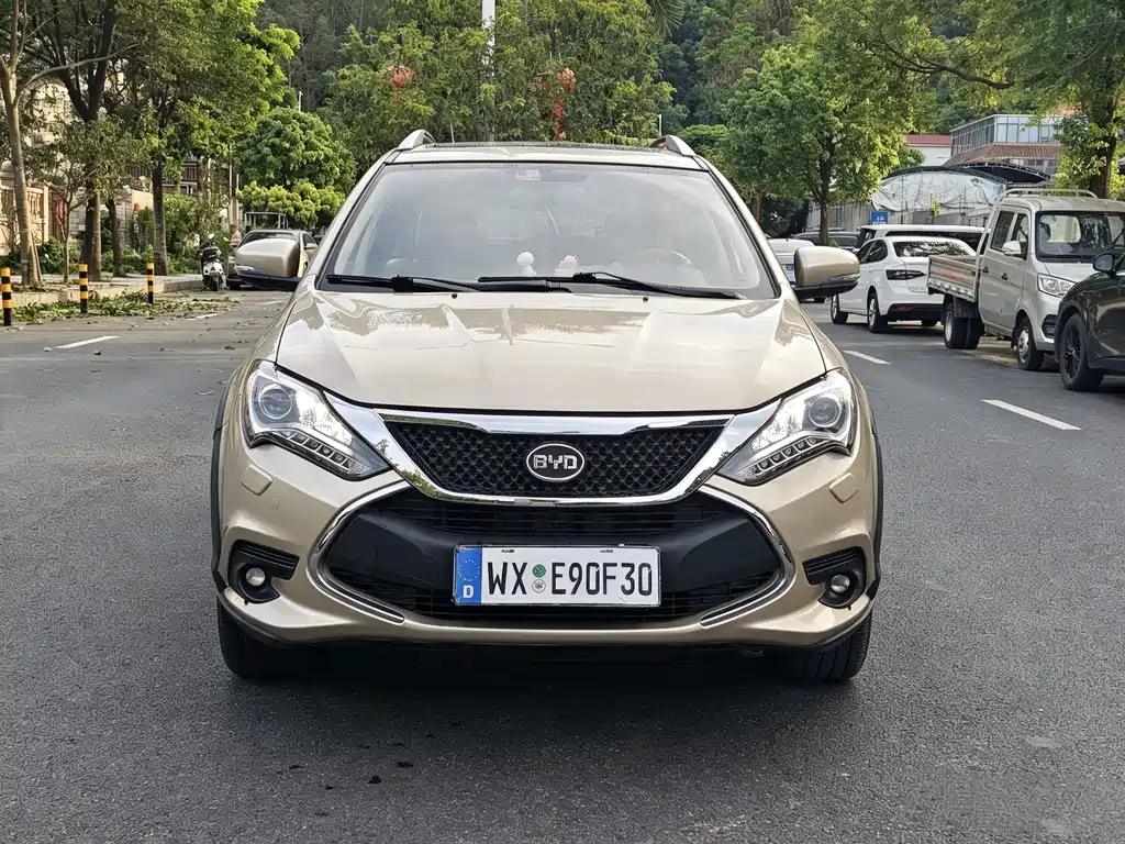 BYD Tang New Energy 2016