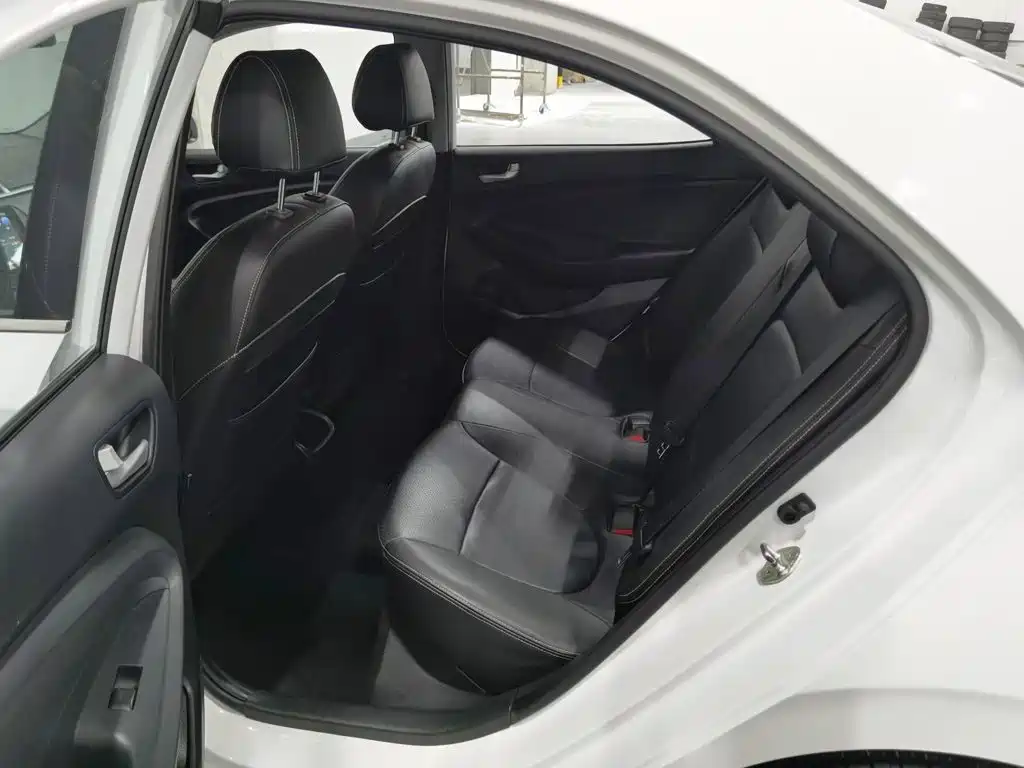 Hyundai Verna 2019 — фото 15