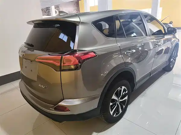 Toyota RAV4 2016