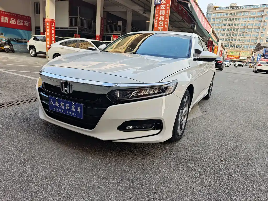 Honda Accord 2020 — фото 1