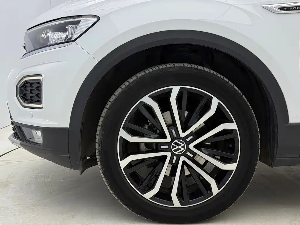 Volkswagen T-Roc 2021 — фото 16