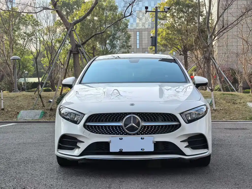 Mercedes-Benz A-Class 2022 — фото 2