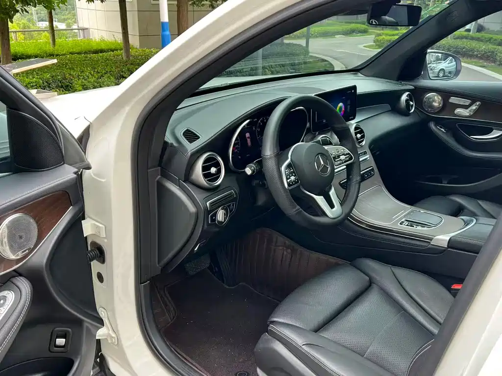 Mercedes-Benz GLC 2020