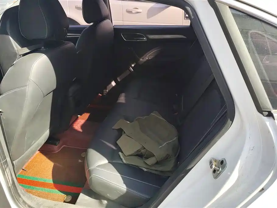 Roewe i6 Classic 2019 — фото 11