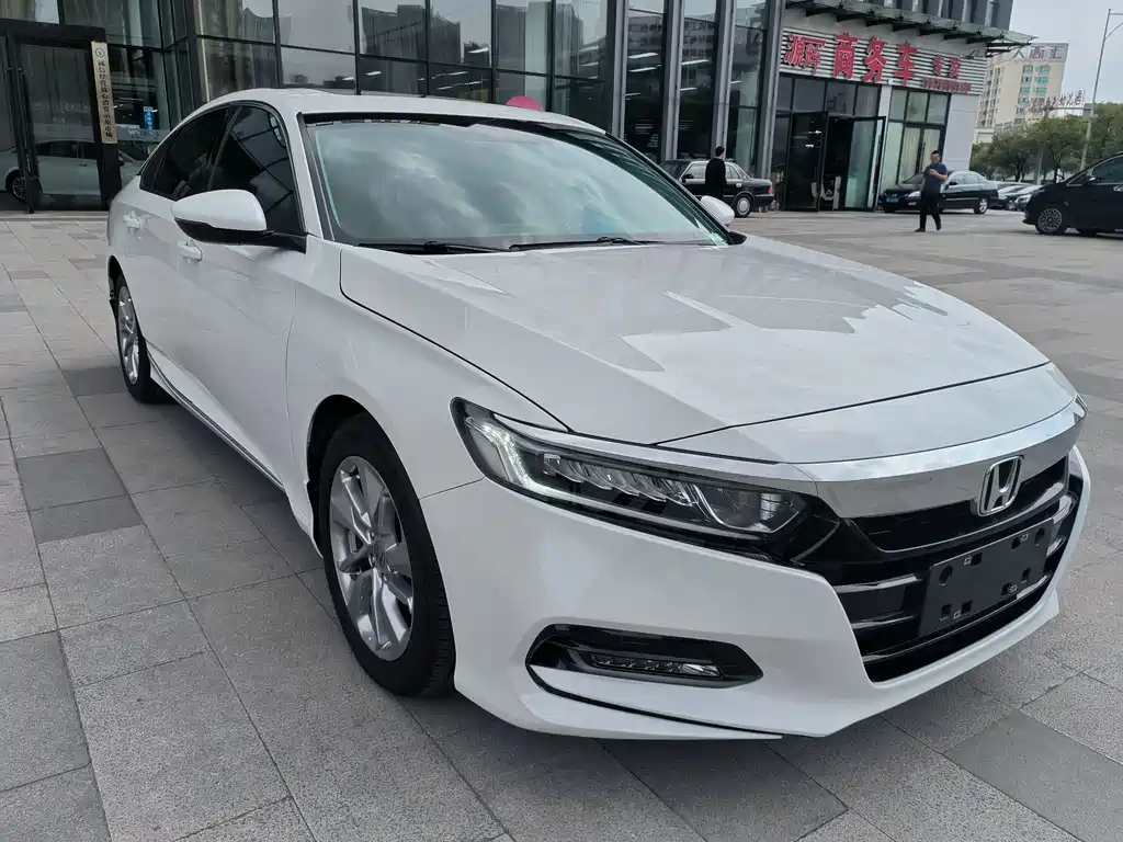 Honda Accord 2020 — фото 7