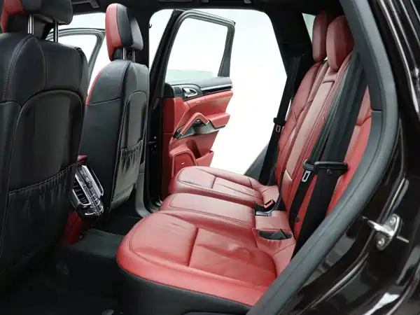 Porsche Cayenne 2016