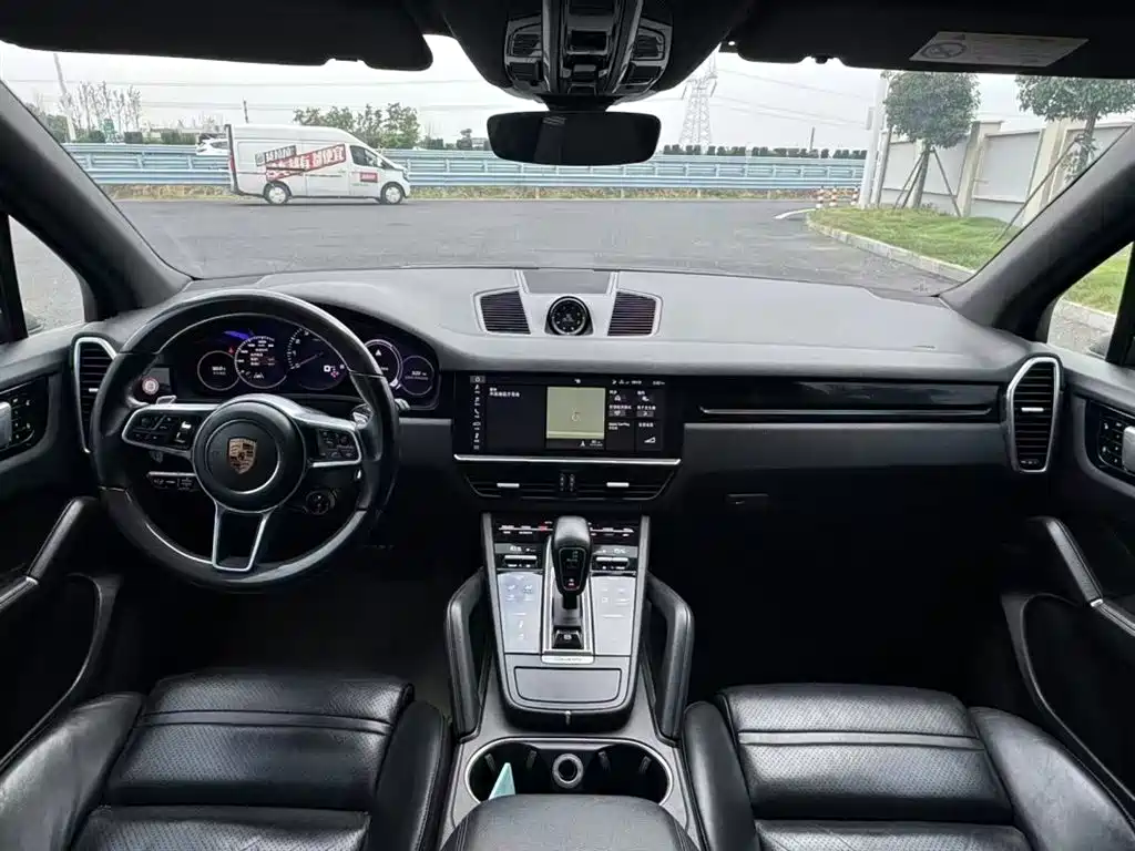 Porsche Cayenne 2018 — фото 4