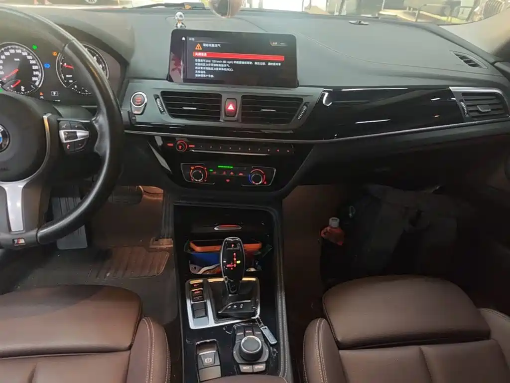 BMW 1 Series 2020 — фото 13