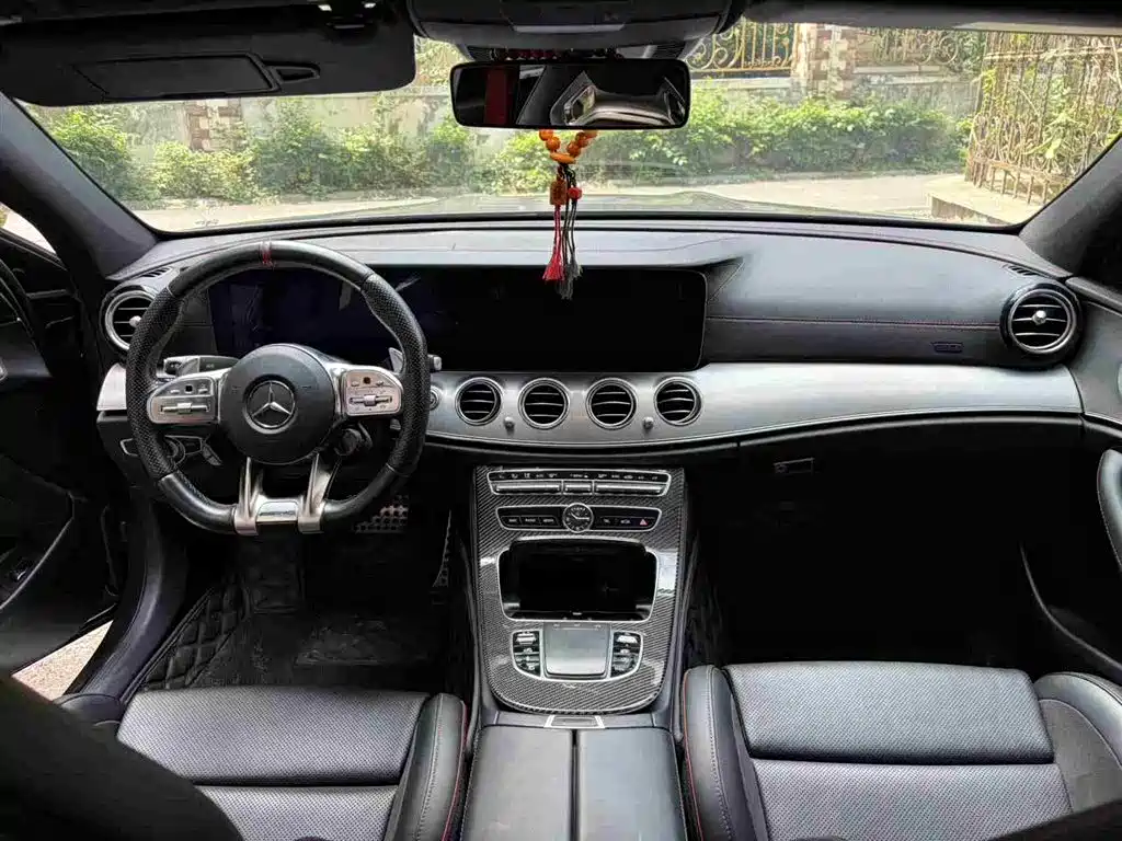 Mercedes-Benz E-Class AMG 2019 — фото 6