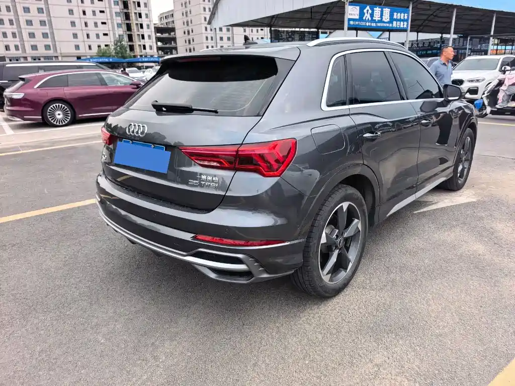 Audi Q3 2022