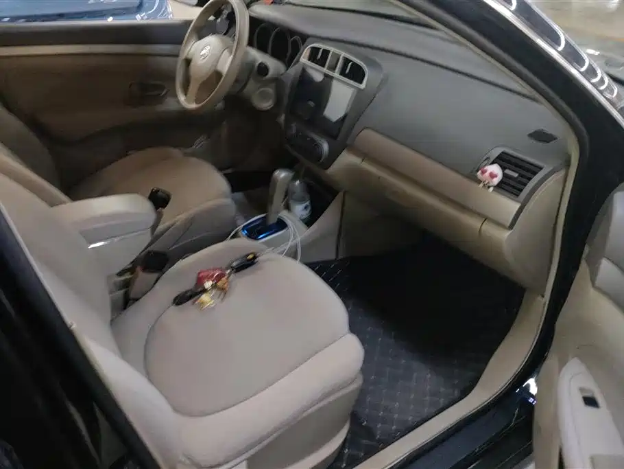Nissan Sylphy 2015 — фото 8