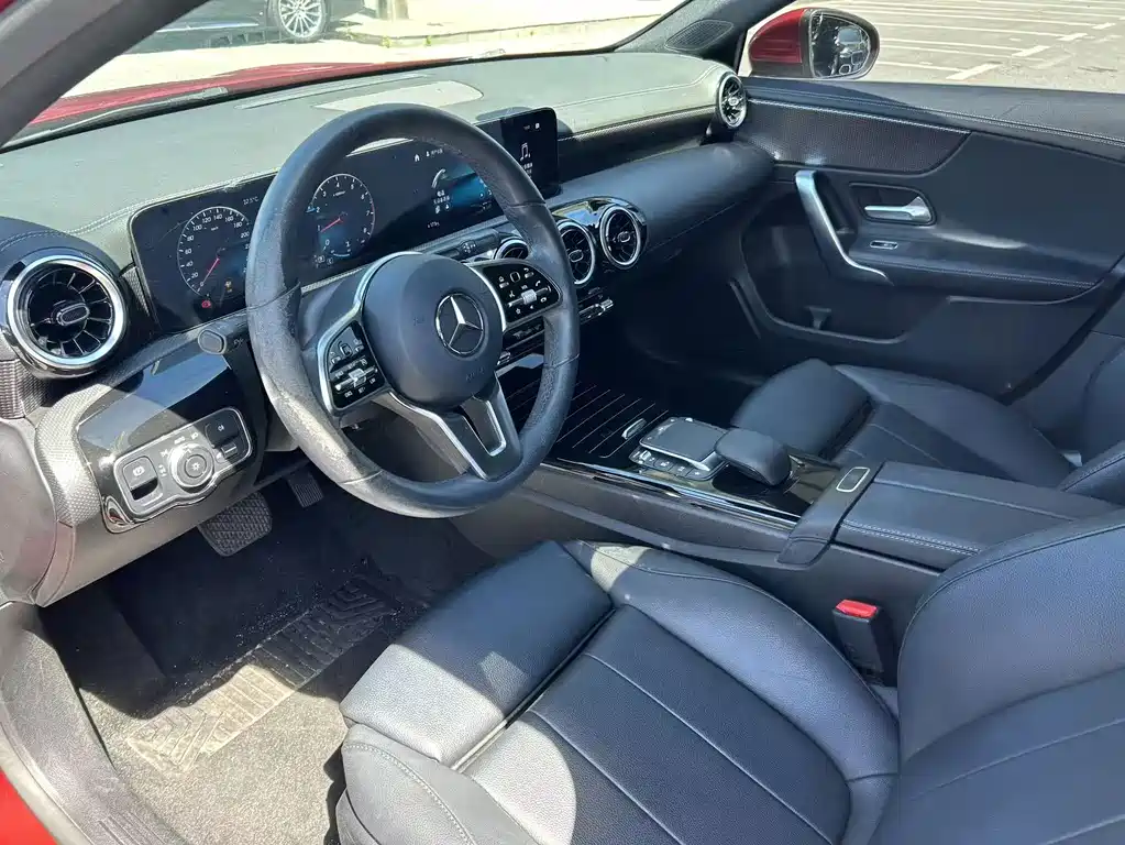 Mercedes-Benz A-Class 2021 — фото 9