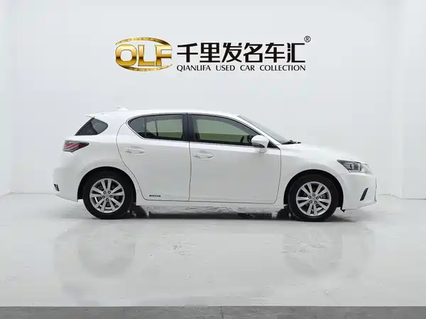 Lexus CT 2017