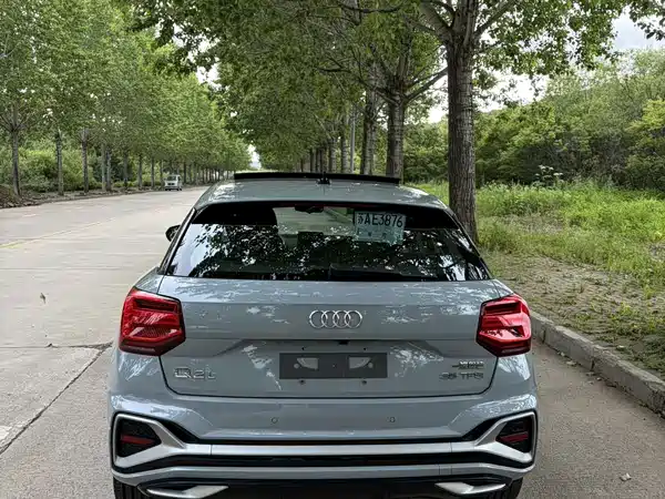 Audi Q2L 2023