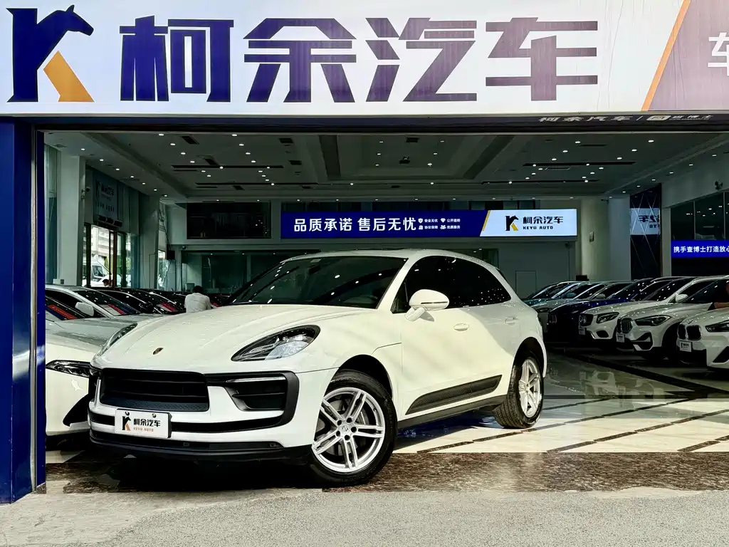 Porsche Macan 2024 — фото 1