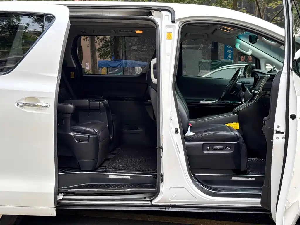 Toyota Alphard 2014 — фото 15