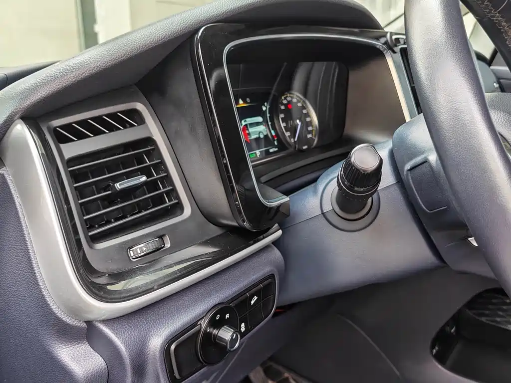 GAC Motor Trumpchi M8 2022 — фото 13
