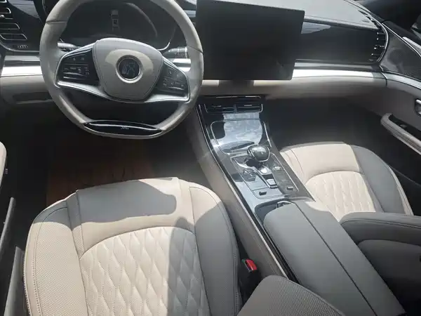 BYD Han 2025