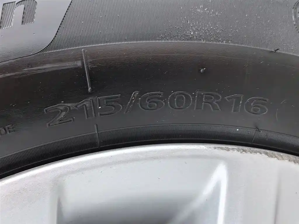 Toyota Camry 2013 — фото 24