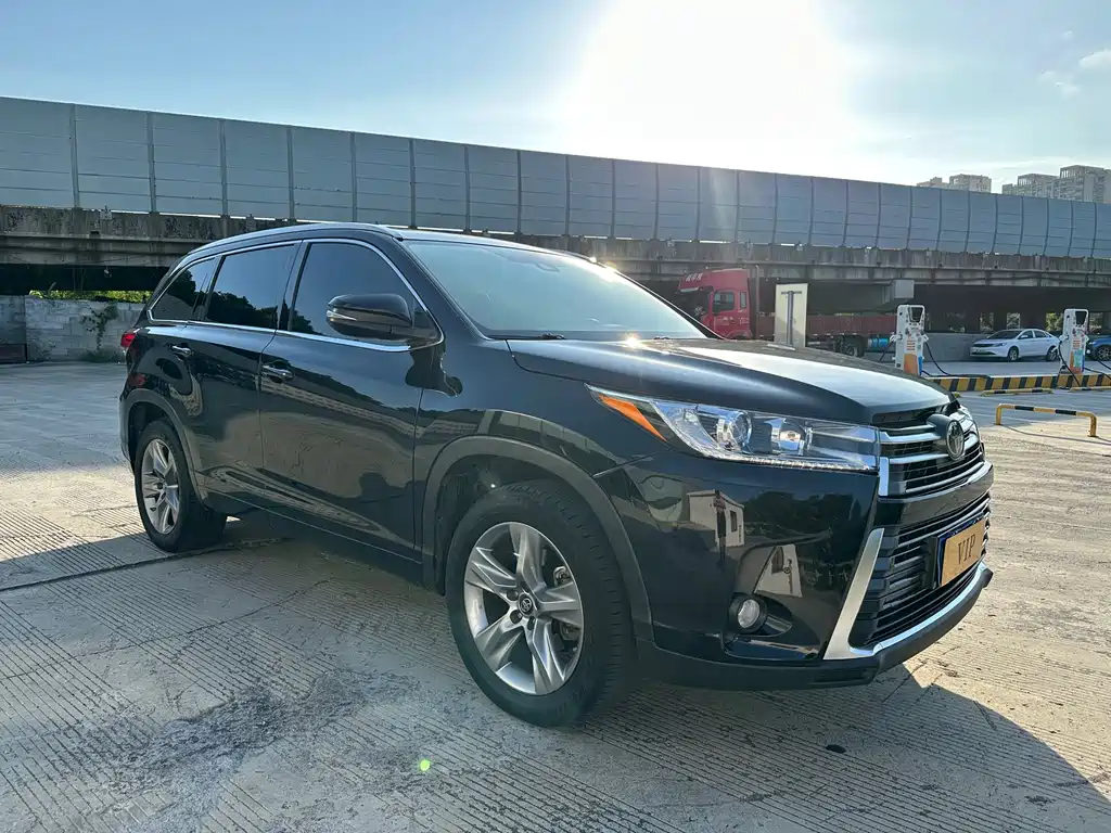 Toyota Highlander 2020