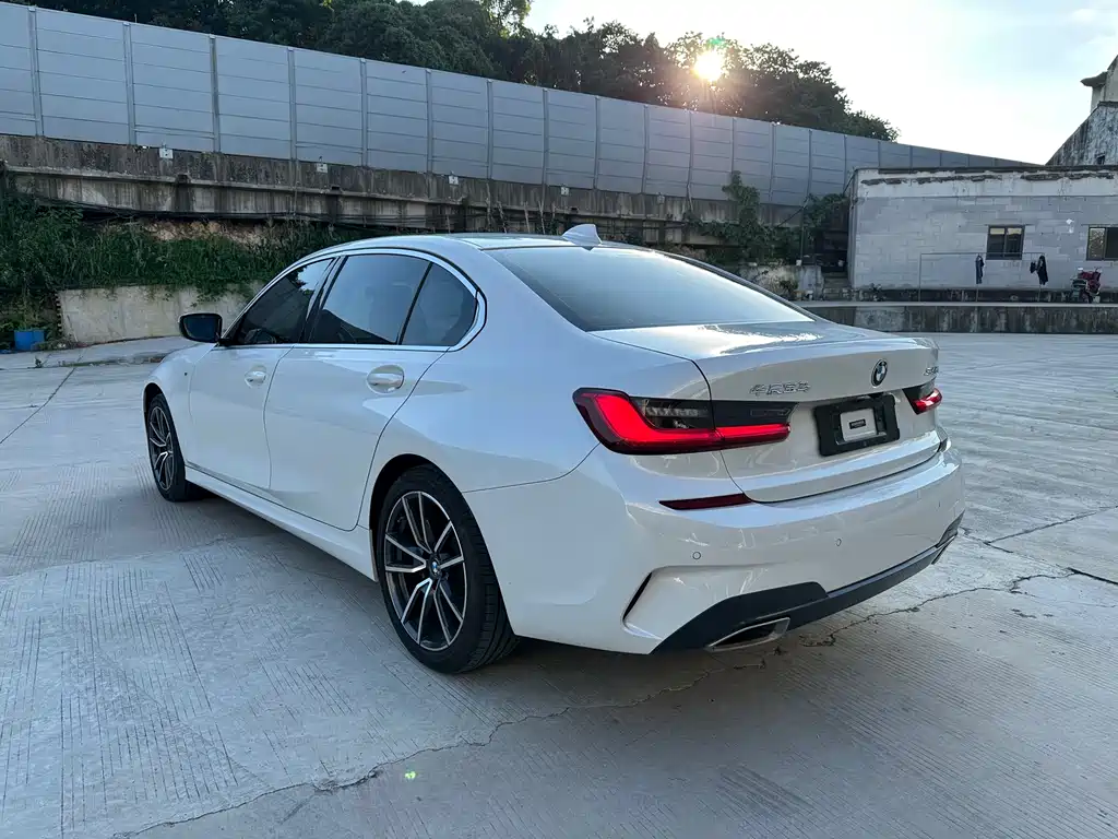 BMW 3 Series 2021