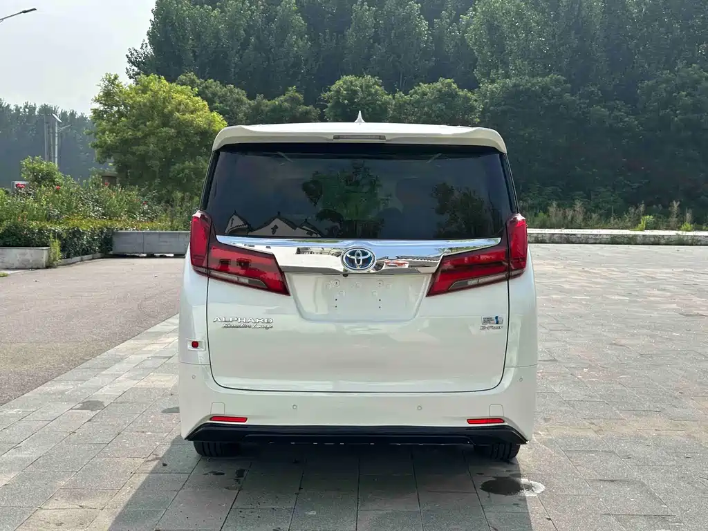 Toyota Alphard 2021 — фото 11