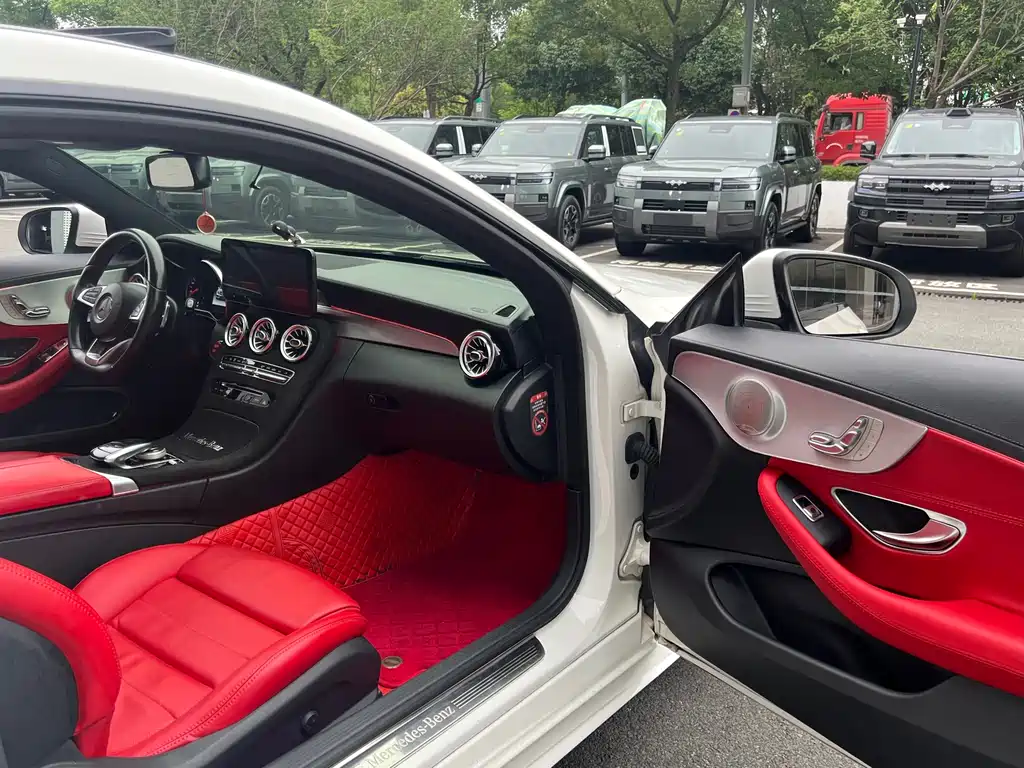 Mercedes-Benz C-Class 2018 — фото 9