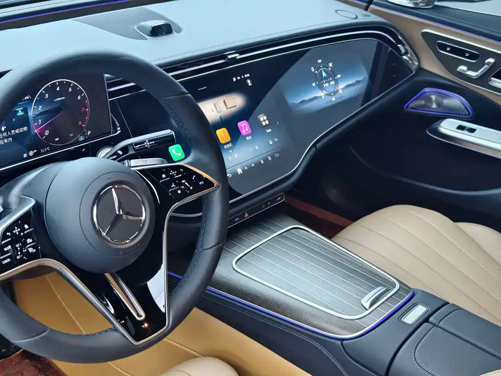 Mercedes-Benz E-Class 2025 — фото 10