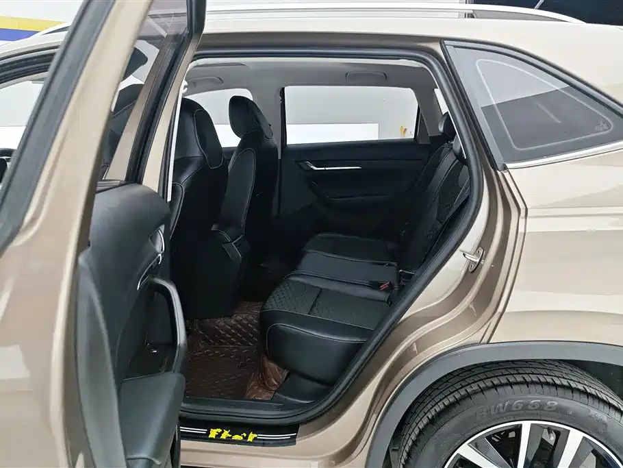 Skoda Kamiq 2020 — фото 11