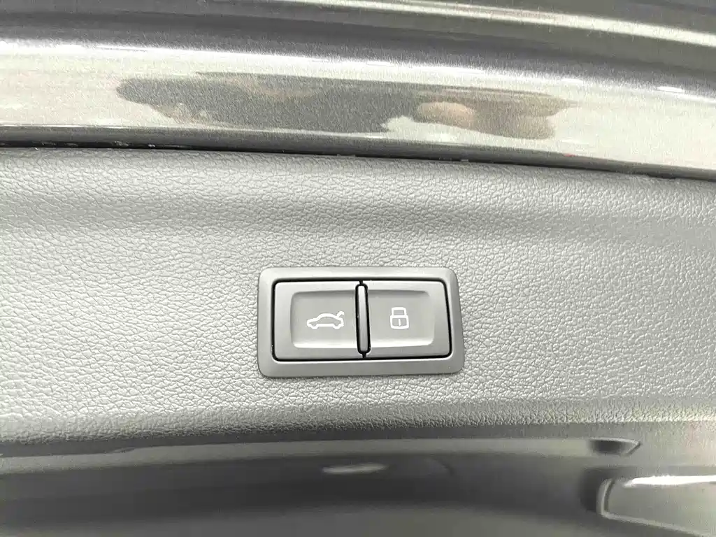 Audi Q3 2023 — фото 18