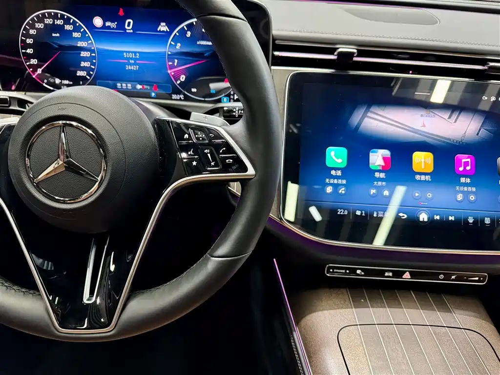 Mercedes-Benz E-Class 2024 — фото 22