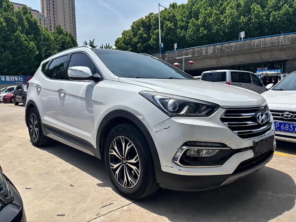 Hyundai Santa Fe 2017 — фото 3