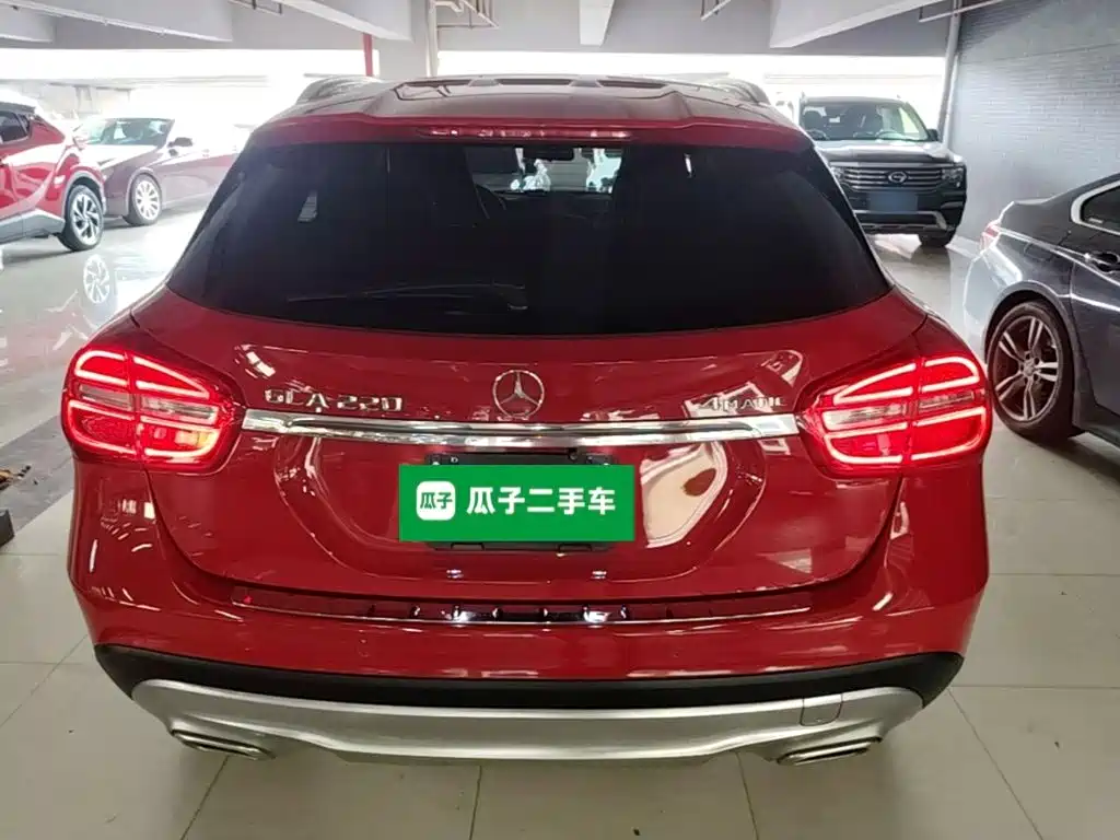 Mercedes-Benz GLA 2015