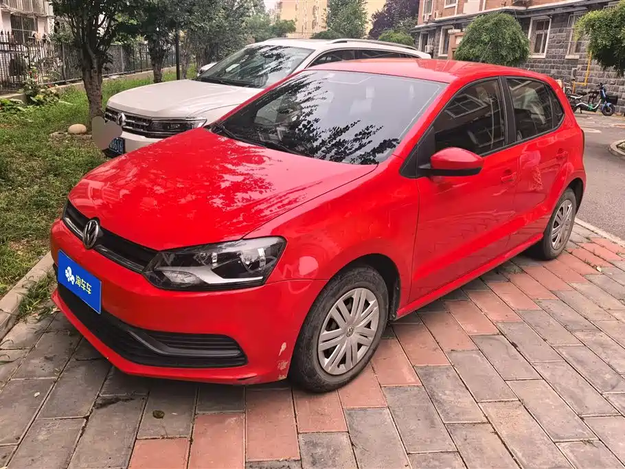 Volkswagen Polo 2016 — фото 1