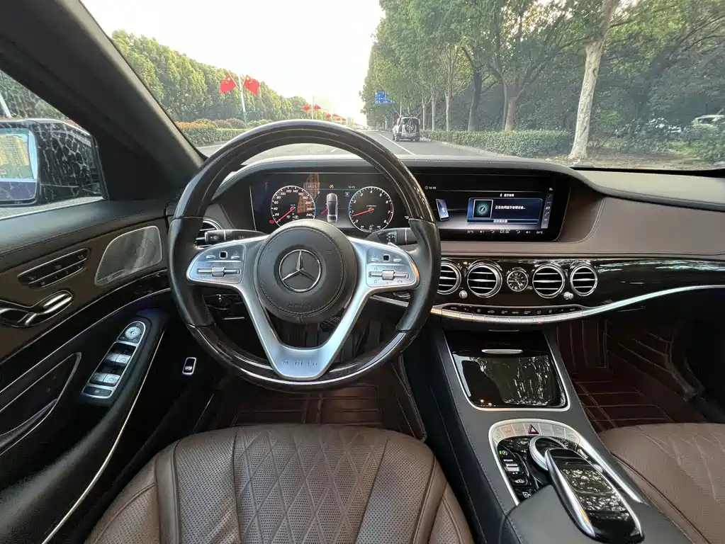 Mercedes-Benz Maybach S-Class 2018 — фото 9