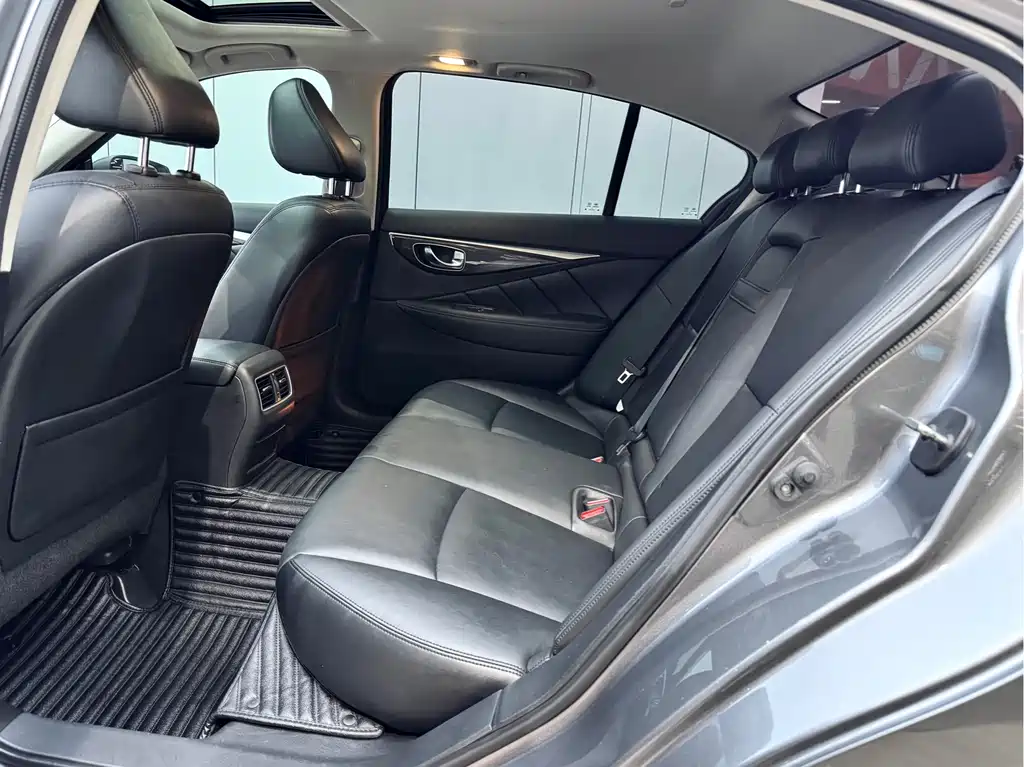 Infiniti Q50L 2019 — фото 10
