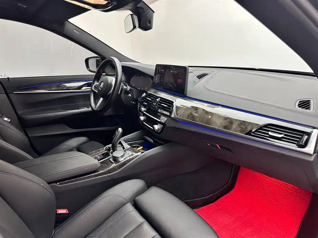BMW 6 Series GT 2021 — фото 11