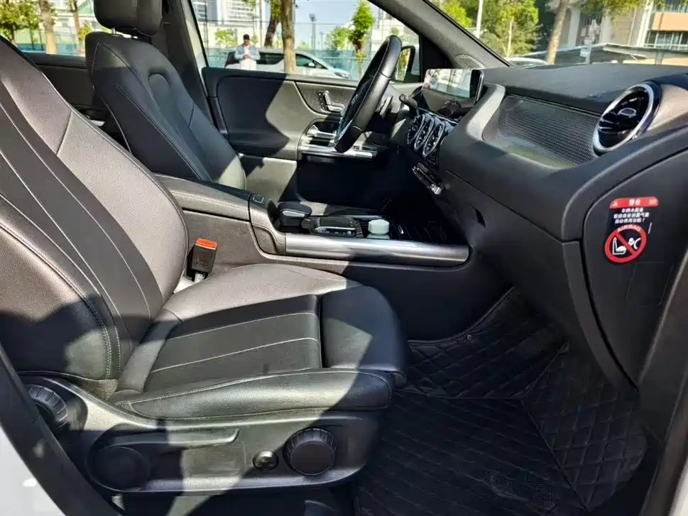Mercedes-Benz B-Class 2021 — фото 15