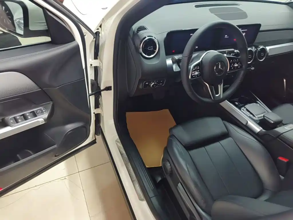 Mercedes-Benz GLB 2022 — фото 16