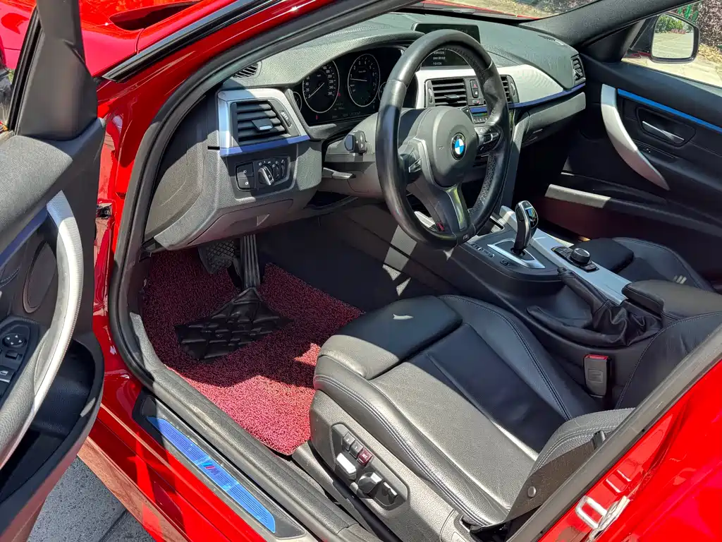 BMW 3 Series 2019 — фото 6
