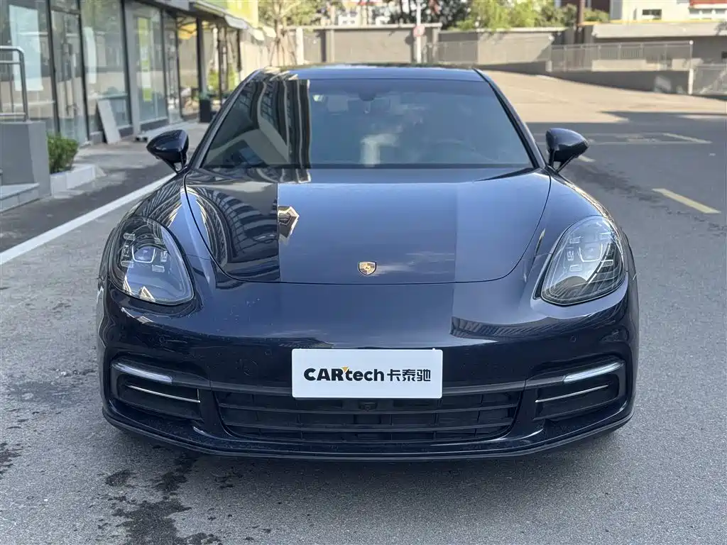 Porsche Panamera 2019 — фото 2