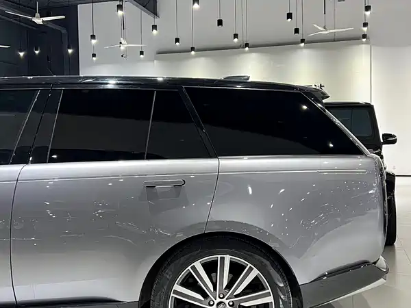 Land Rover Range Rover 2023