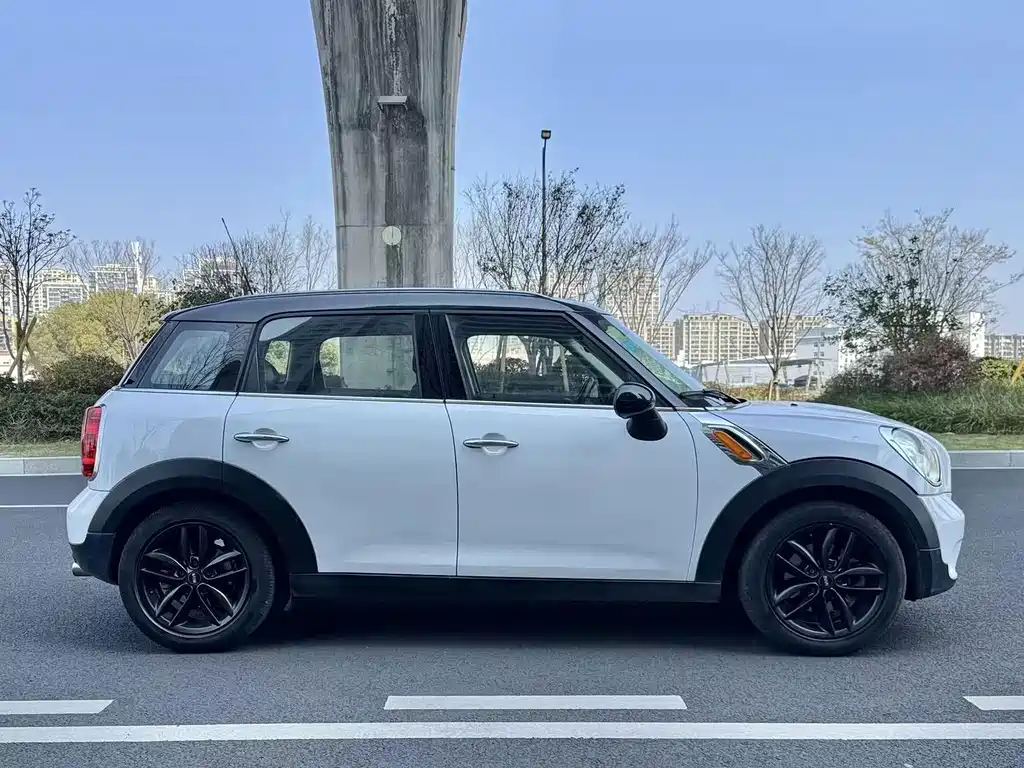 MINI Countryman 2014