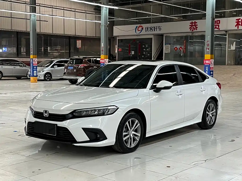 Honda Civic 2025 — фото 1