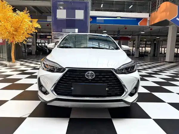 Toyota Yaris L 2022