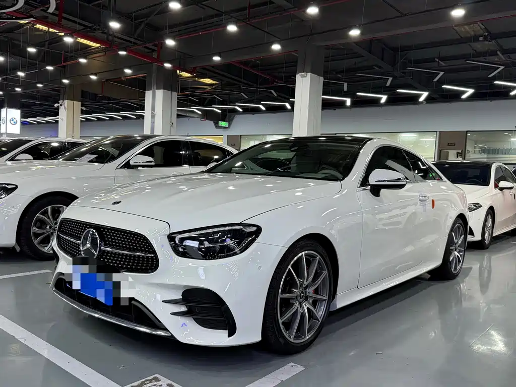 Mercedes-Benz E-Class 2022